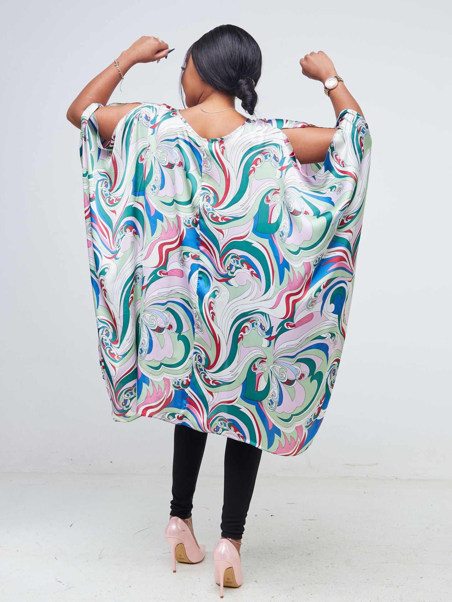 Vivo Lani Wide Short Top - Green / Mint Green Multicolor Abstract Print