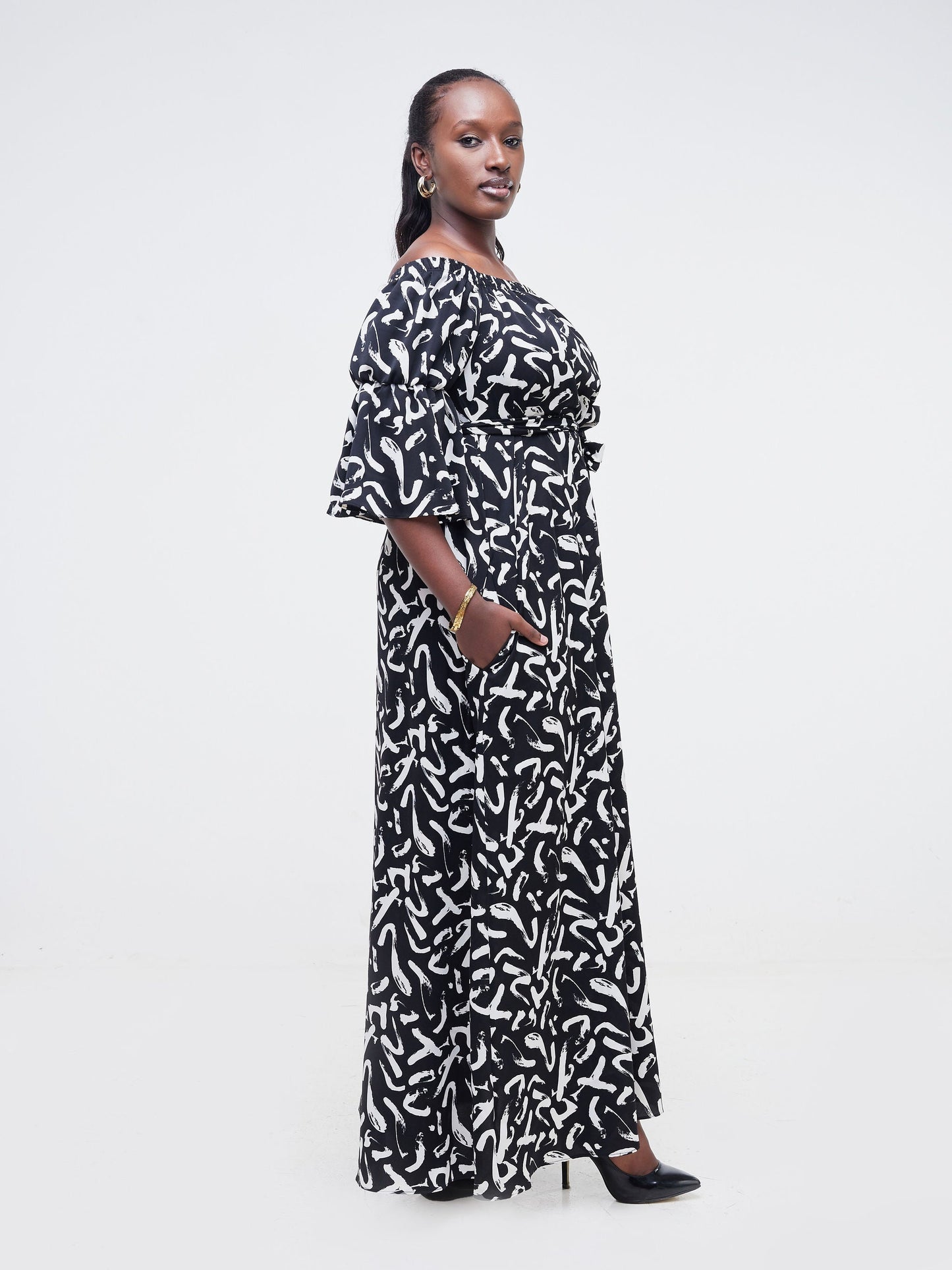 Vivo Tana Off Shoulder Maxi Dress - Black / Off White Abstract Print