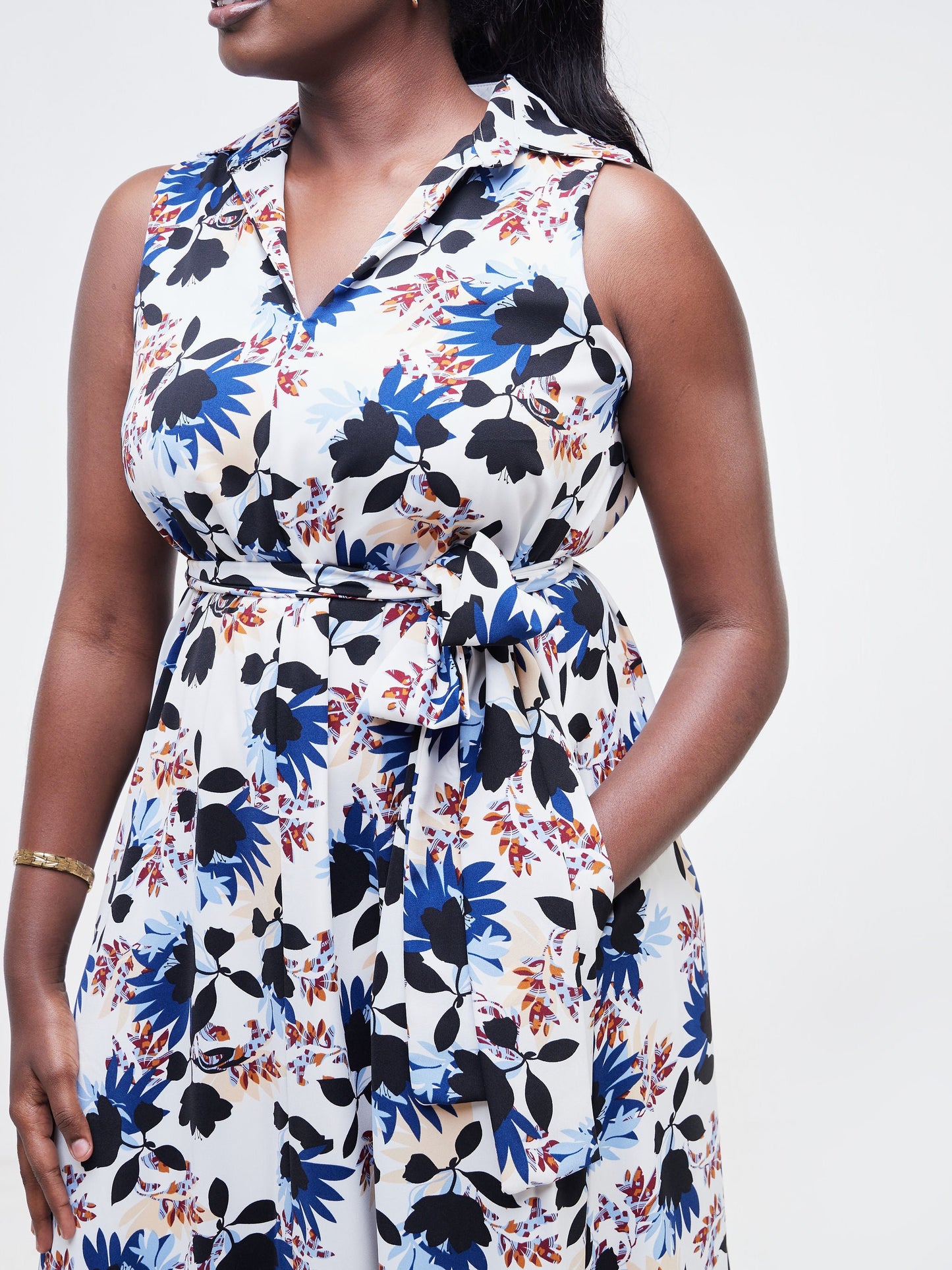 Vivo Zuri Sleeveless Tent Maxi Dress - Royal Blue / Black Floral Print