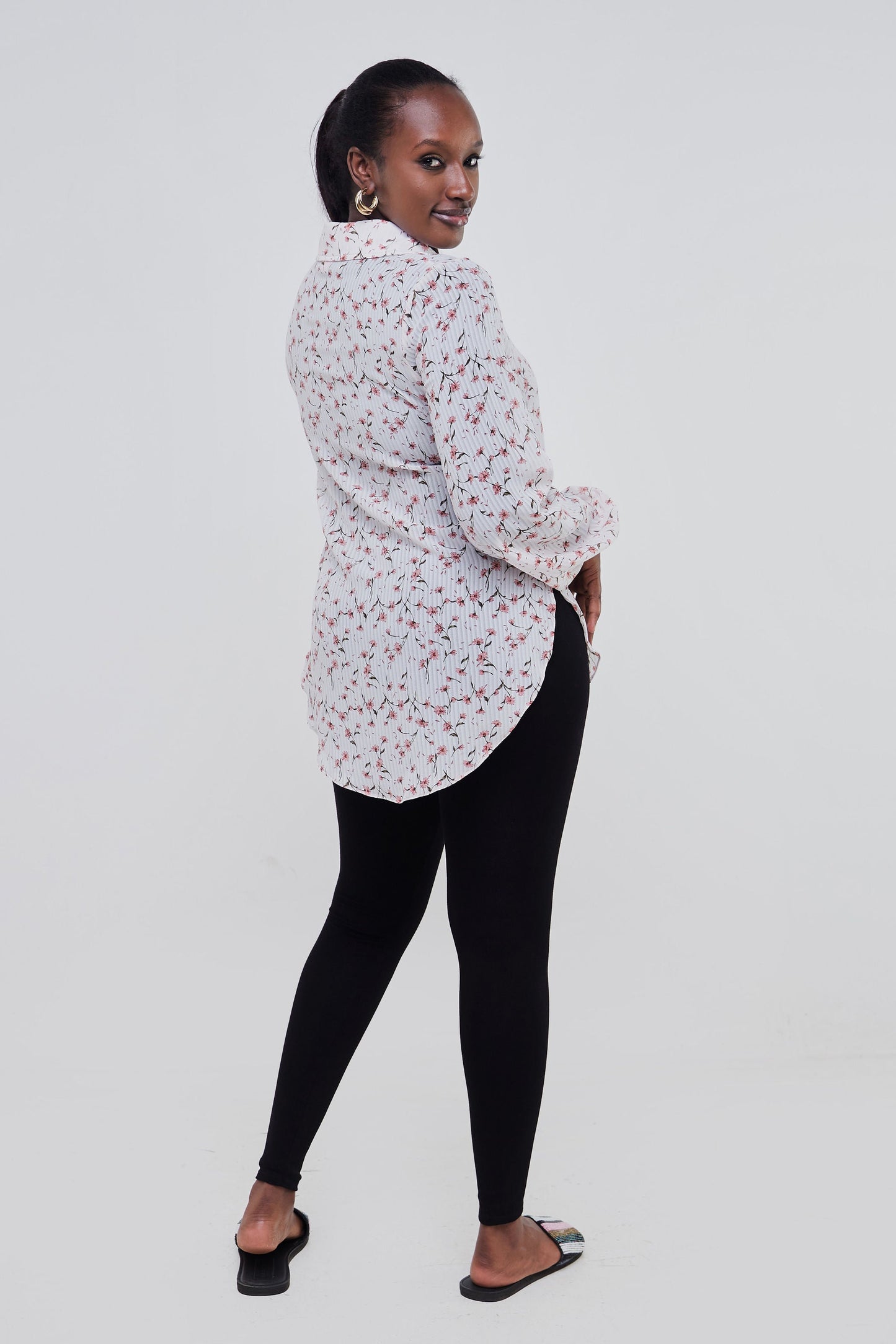 Vivo Sana Bishop Sleeve Top - White / Pink Floral Print