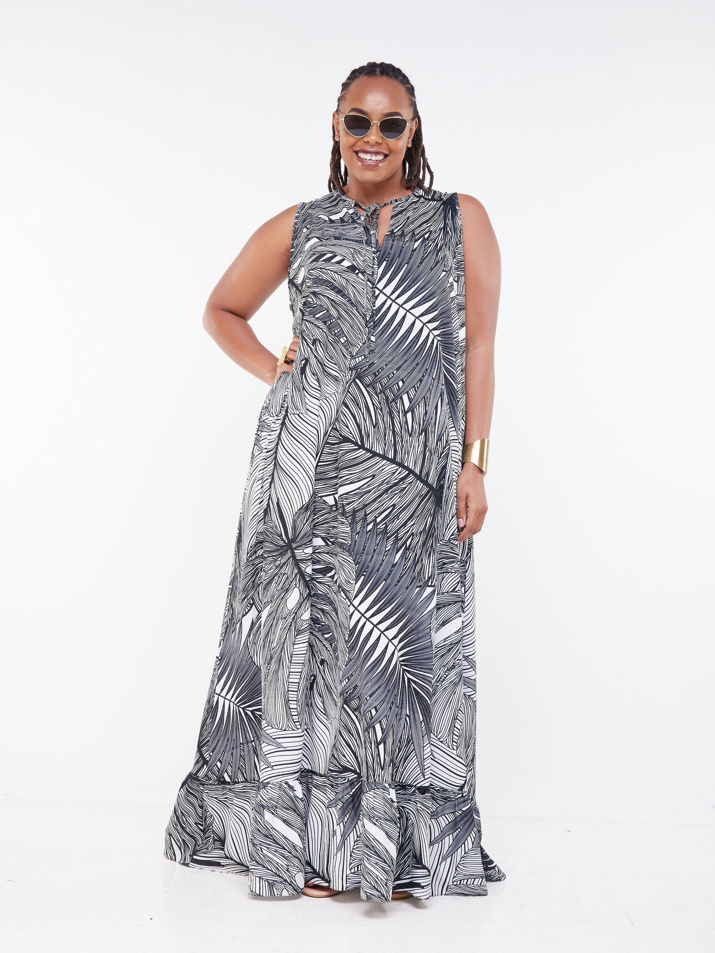 Vivo Malindi  Sleeveless Maxi Dress (JK) - Black / White Tropical Floral Print
