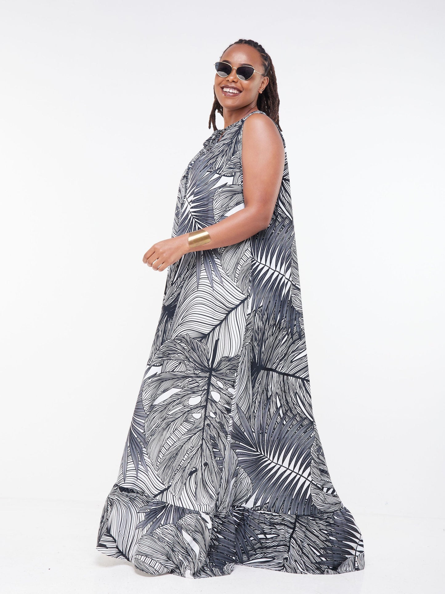 Vivo Malindi  Sleeveless Maxi Dress (JK) - Black / White Tropical Floral Print
