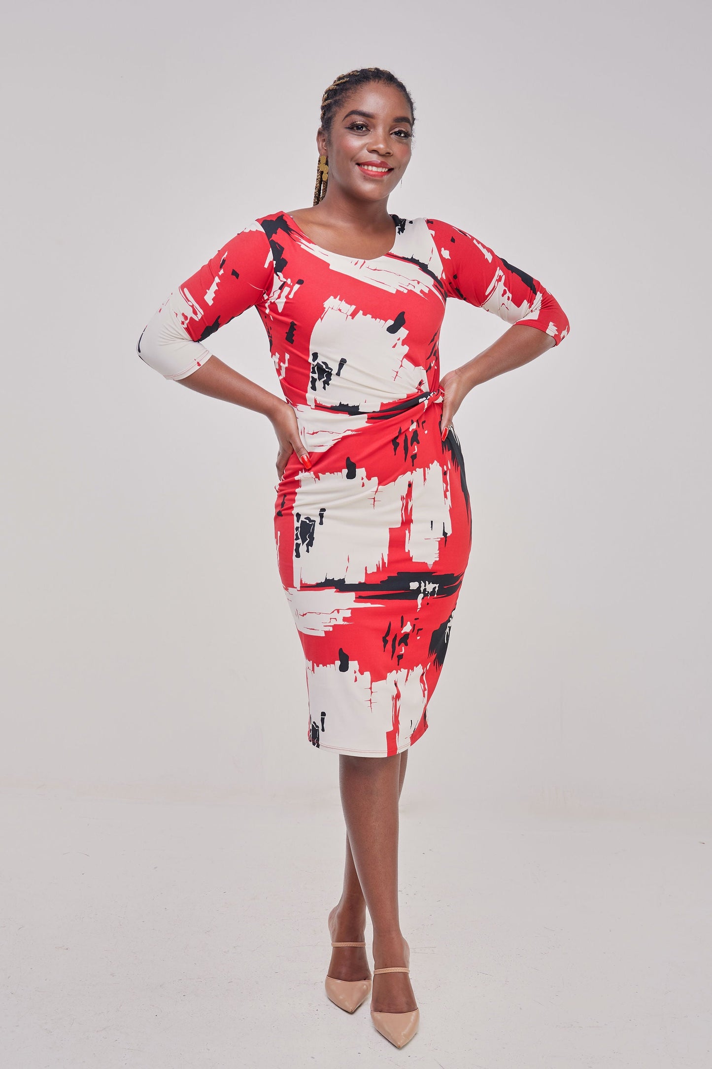 Vivo Basic Side Twist Knee Length Dress - Red / Black Abstract Print