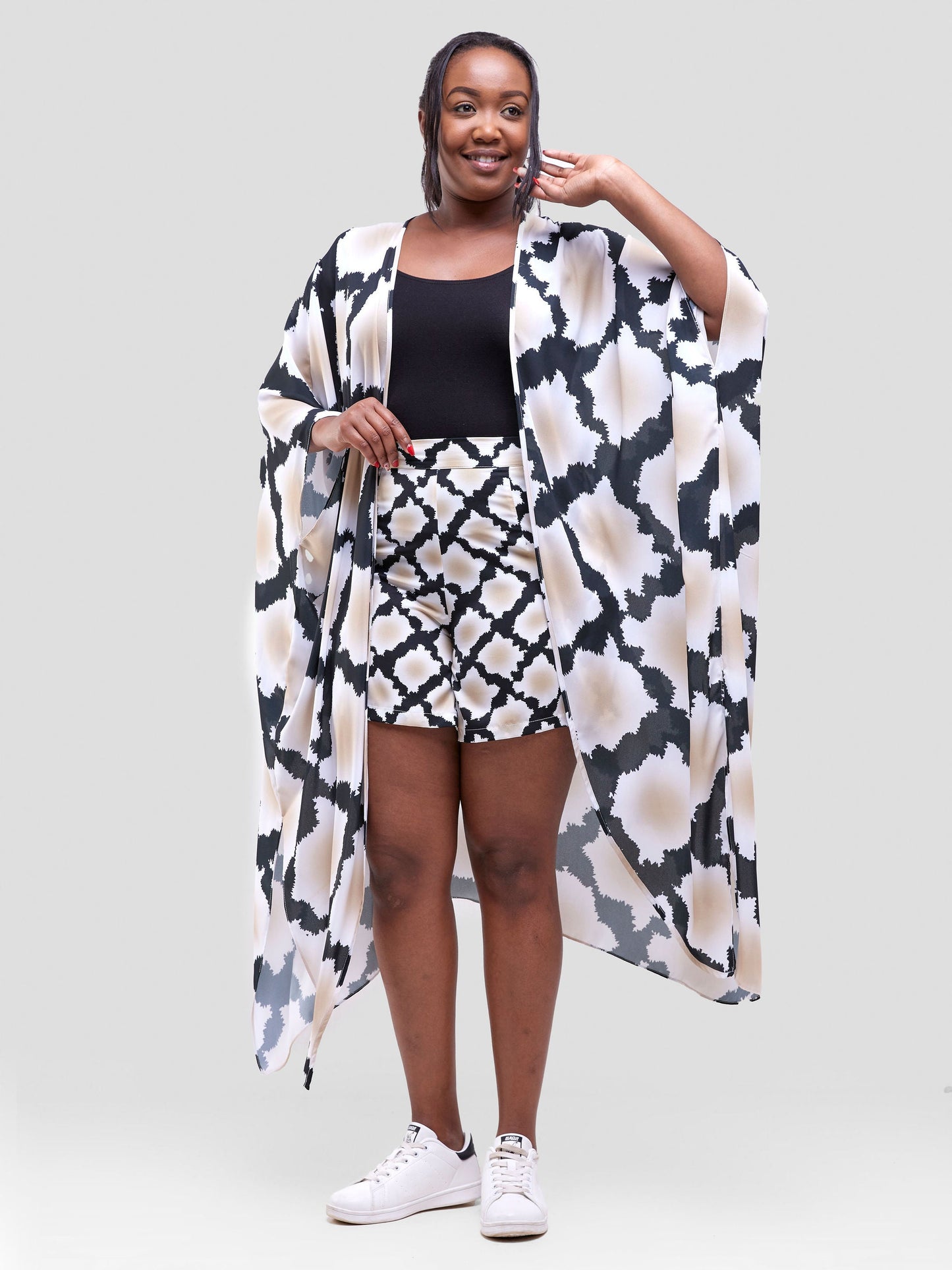 Vivo Soleil Side Drape Kimono - Black / Taupe Almasi Print