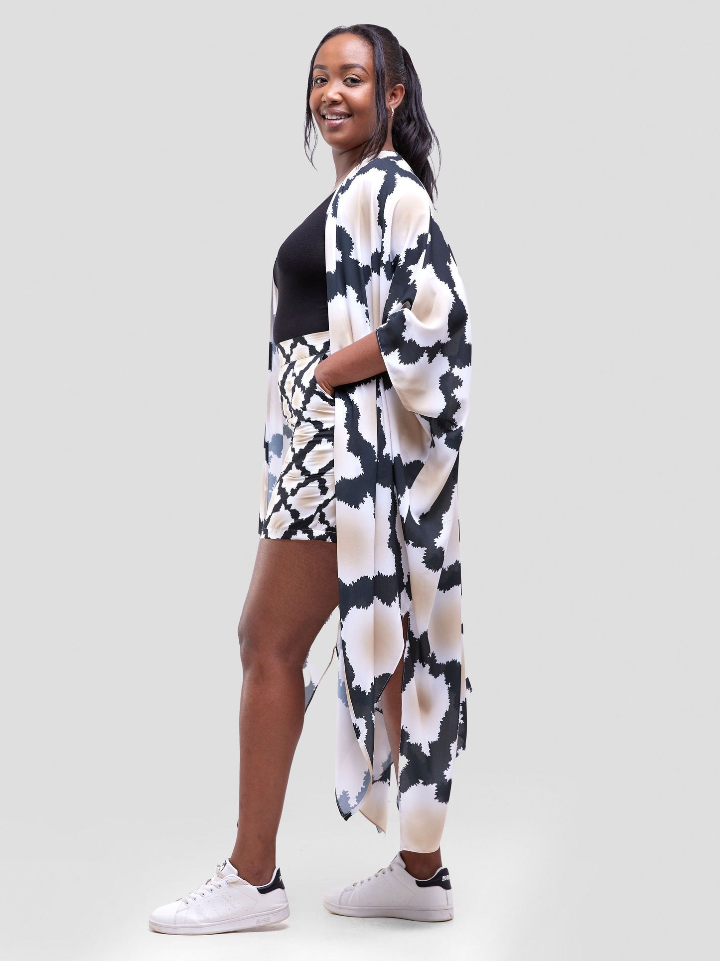 Vivo Soleil Side Drape Kimono - Black / Taupe Almasi Print