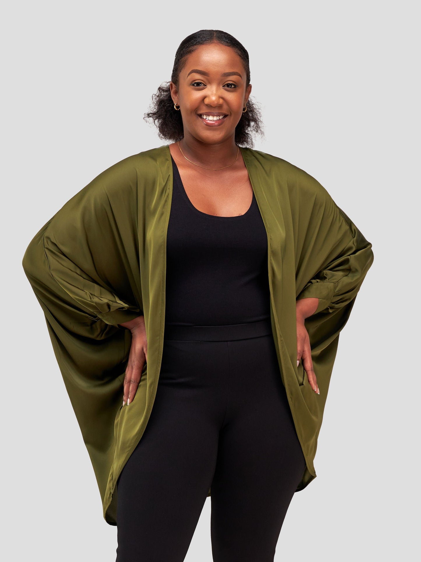 Vivo Sawari Crossed Cuff Batwing Short Kimono - Hunters Green