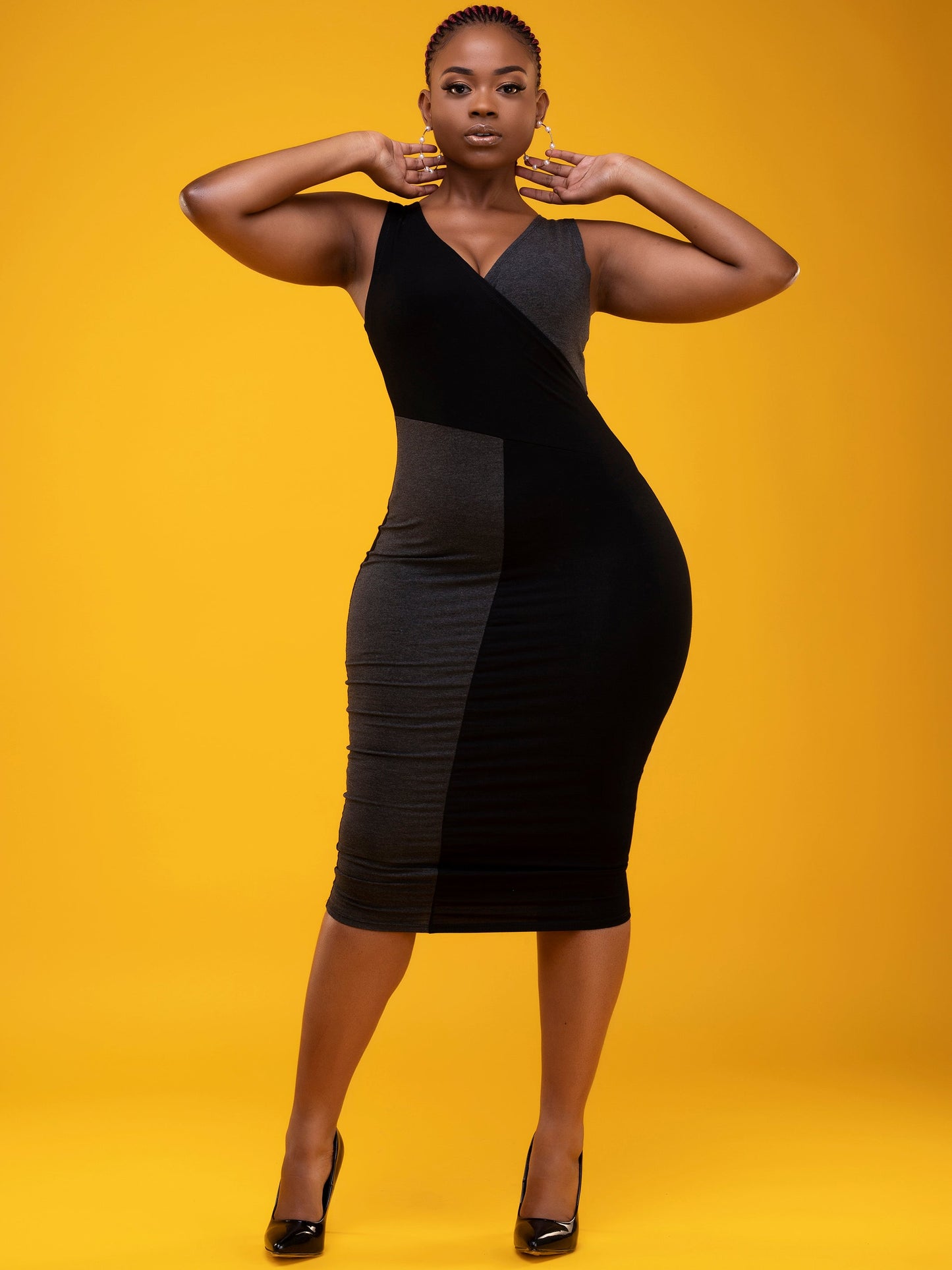 Vivo Zuri V- Neck Bodycon - Black / Grey