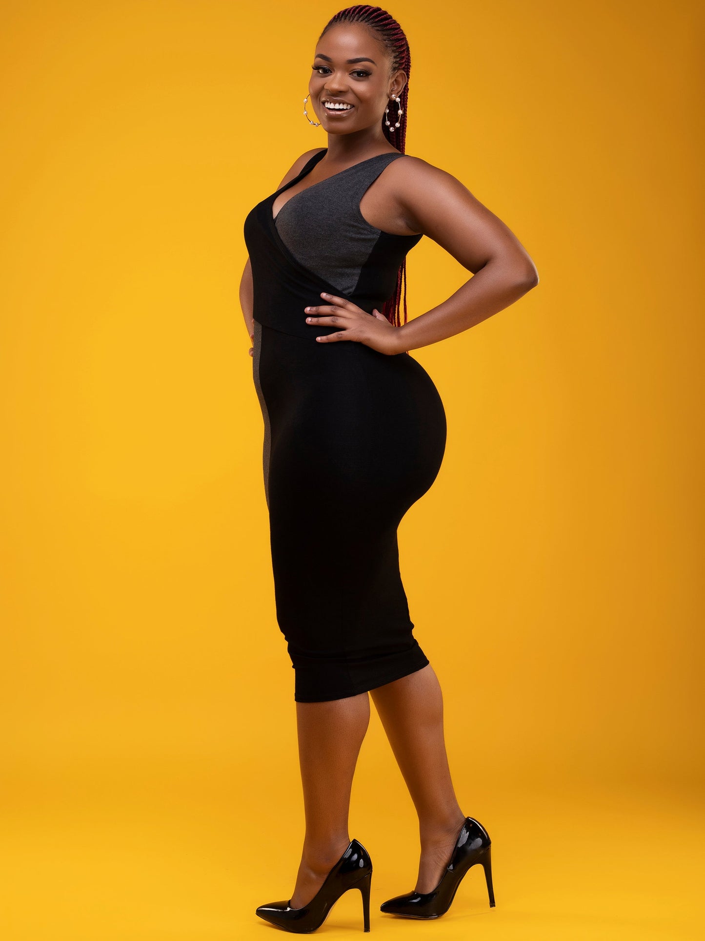 Vivo Zuri V- Neck Bodycon - Black / Grey