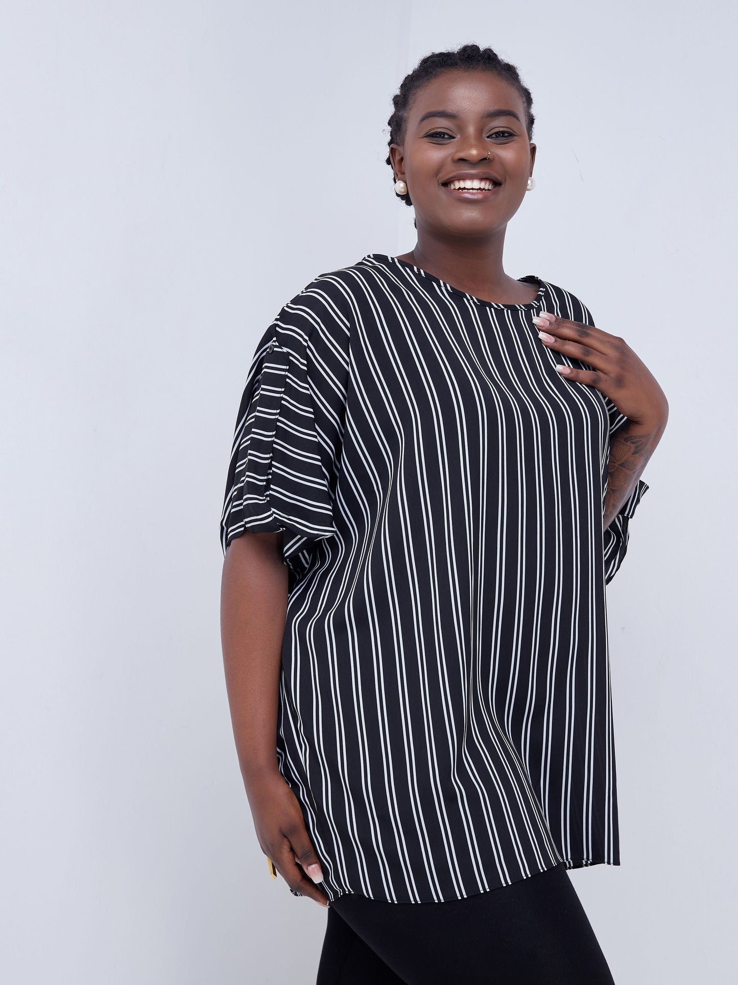 Vivo Mistari Dolman Top - Black Print