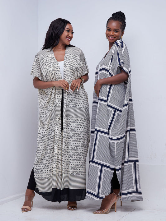 Vivo Mistari Dolman Maxi Kimono - Off White / Black Chain Print