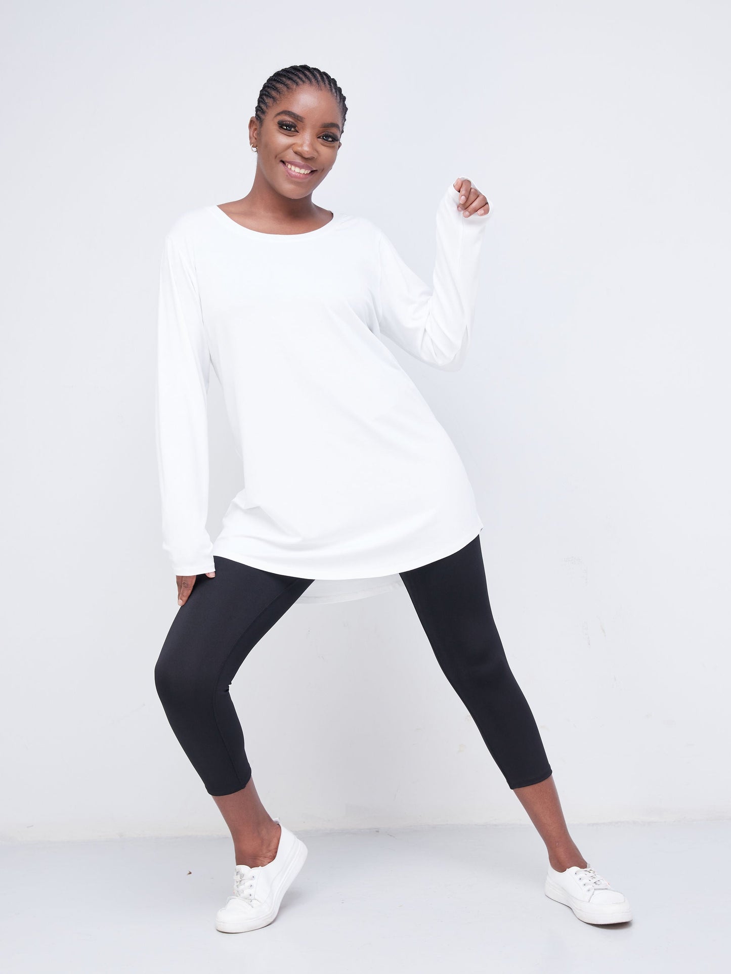 Vivo Fitness Long Sleeve Bound Neck Tunic Top - White
