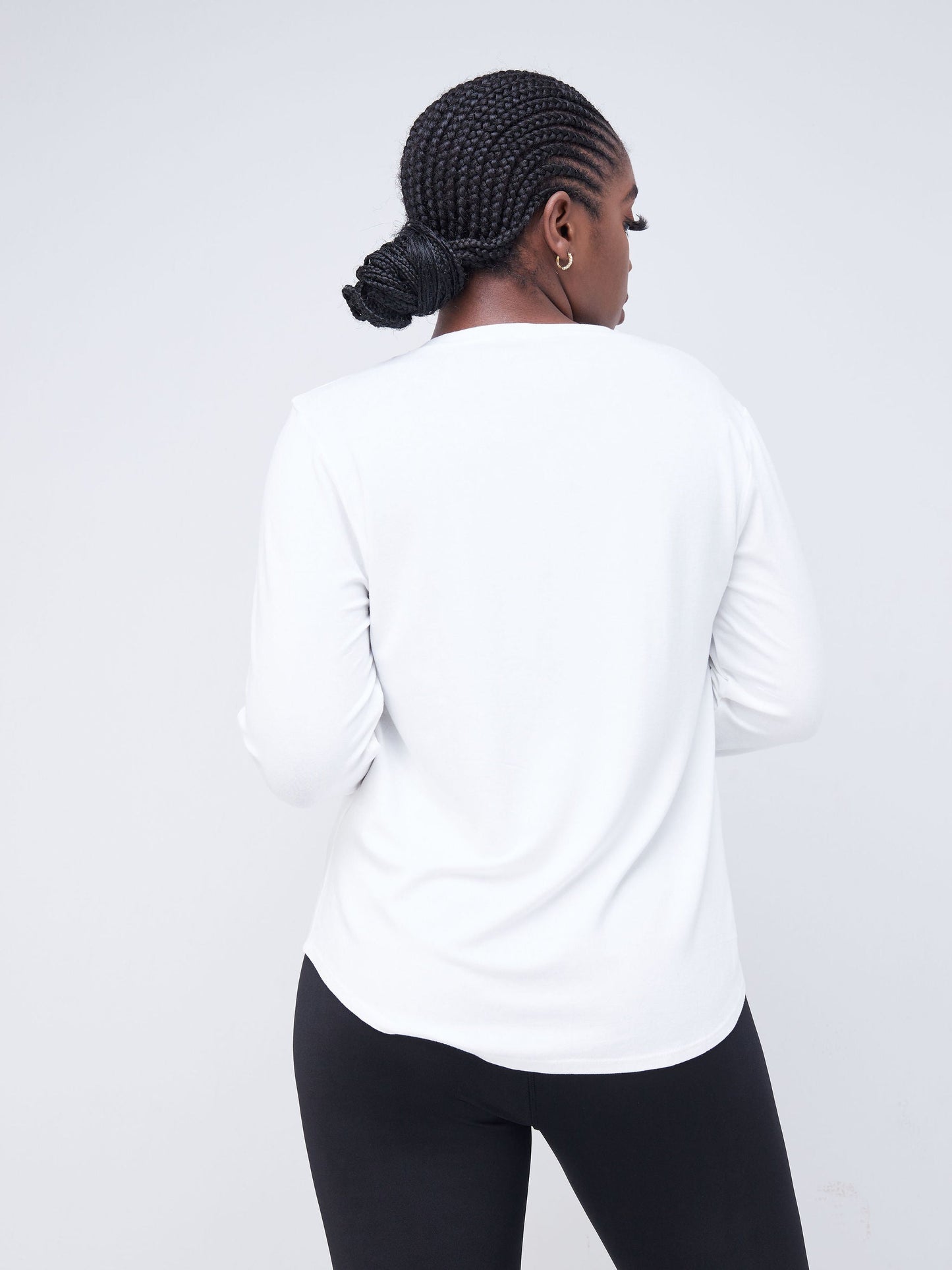 Vivo Fitness Long Sleeve V Neck Top - White