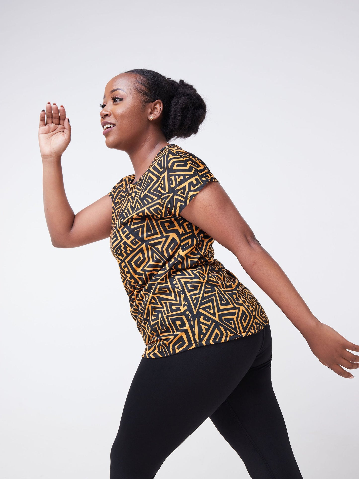 Vivo Fitness Drop Shoulder Top - Black / Mustard Abstract Print