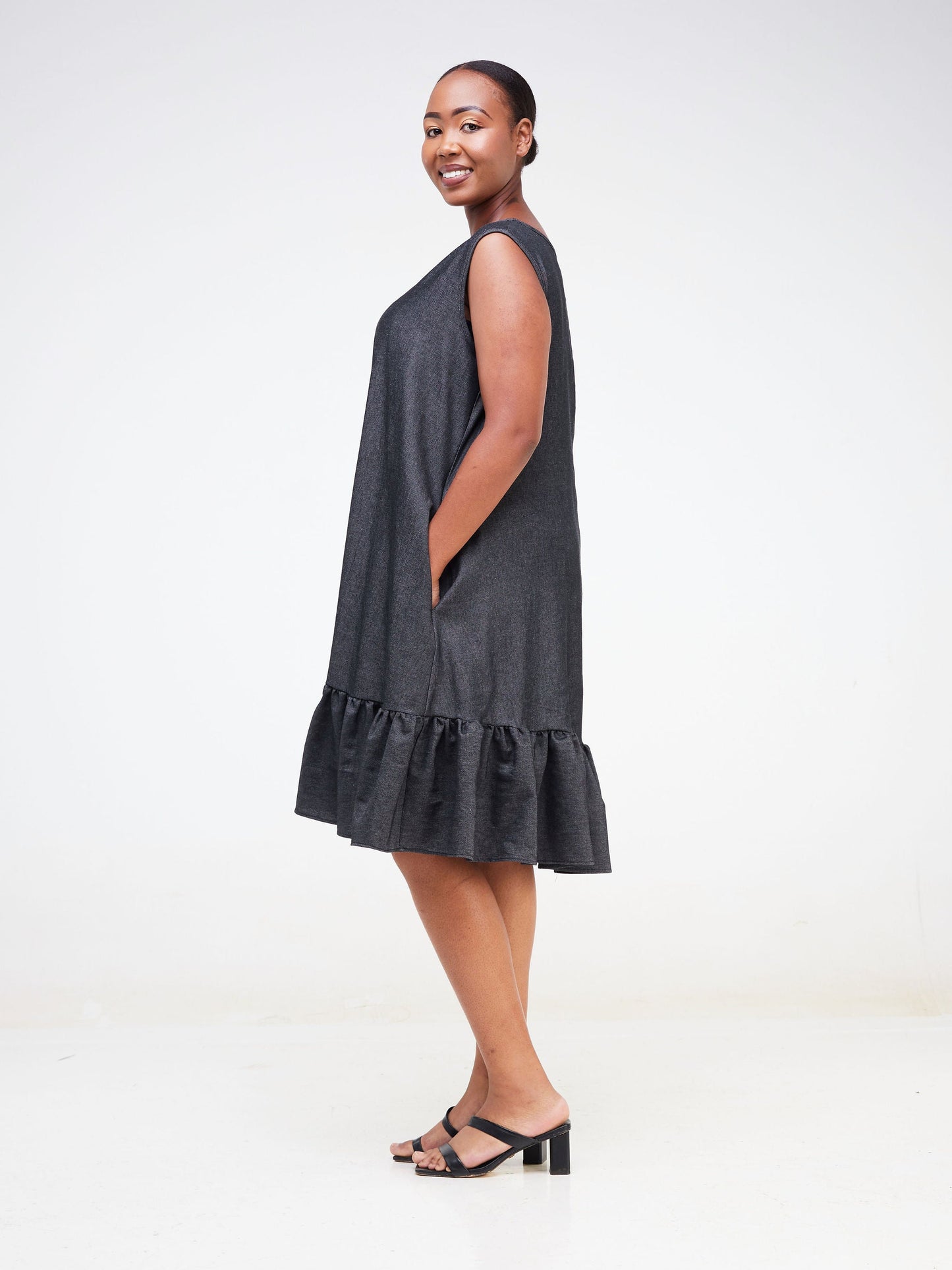 Vivo Dalia Sleeveless Denim Tent Dress - Black