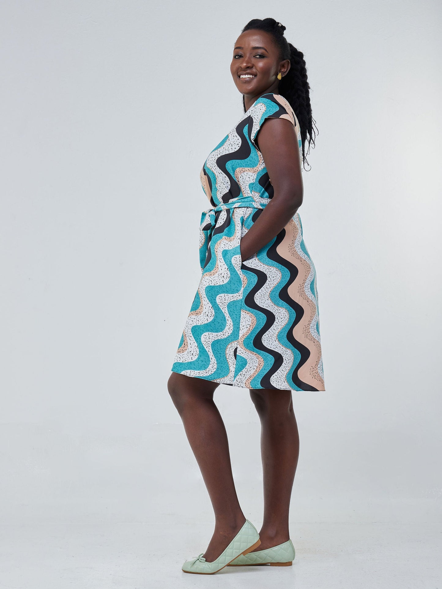 Vivo Basic Cap Sleeve Knee Length Tent Dress - Sea Green / Black Print