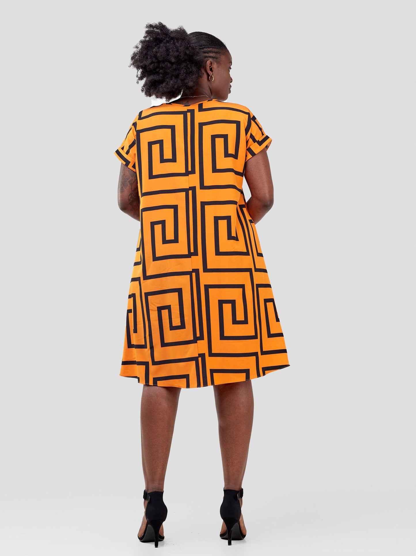 Vivo Pesi Drop Shoulder Tent Dress - Yellow / Black Print