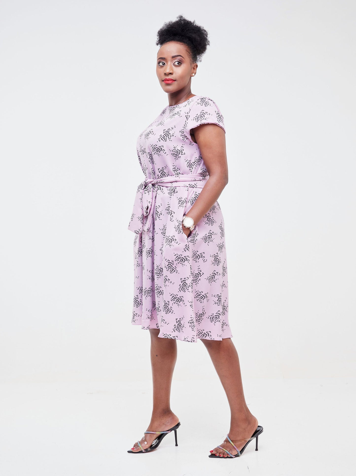 Vivo Basic Cap Sleeve Knee Length Tent Dress - Light Pink / Black Floral Print