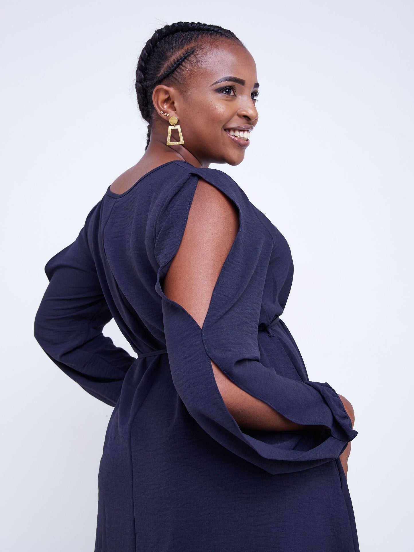 Vivo Tunu Long Slit Sleeve Knee Length Shift Dress - Navy Blue
