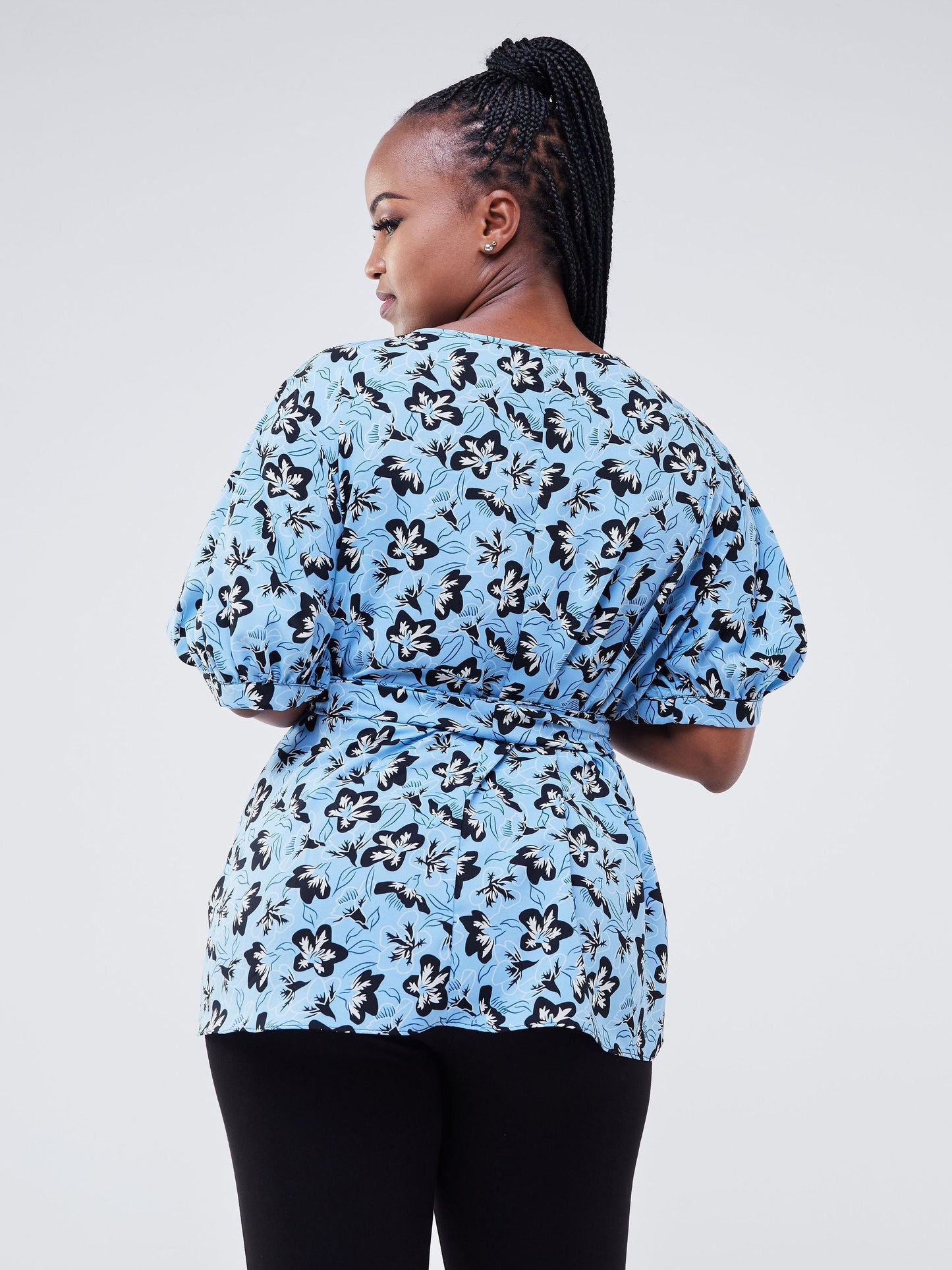 Vivo Wingu Puff Sleeve Top - Blue / Black Floral Print