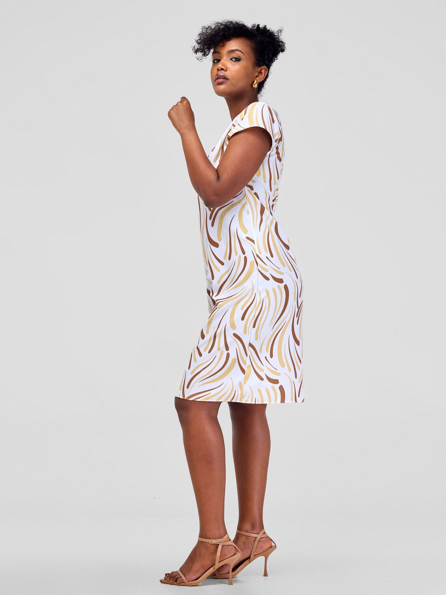Vivo Laika Cap Sleeve Shift Dress - White Yala Print