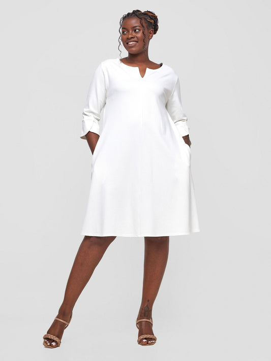 Vivo Zawadi Keyhole Dress - White