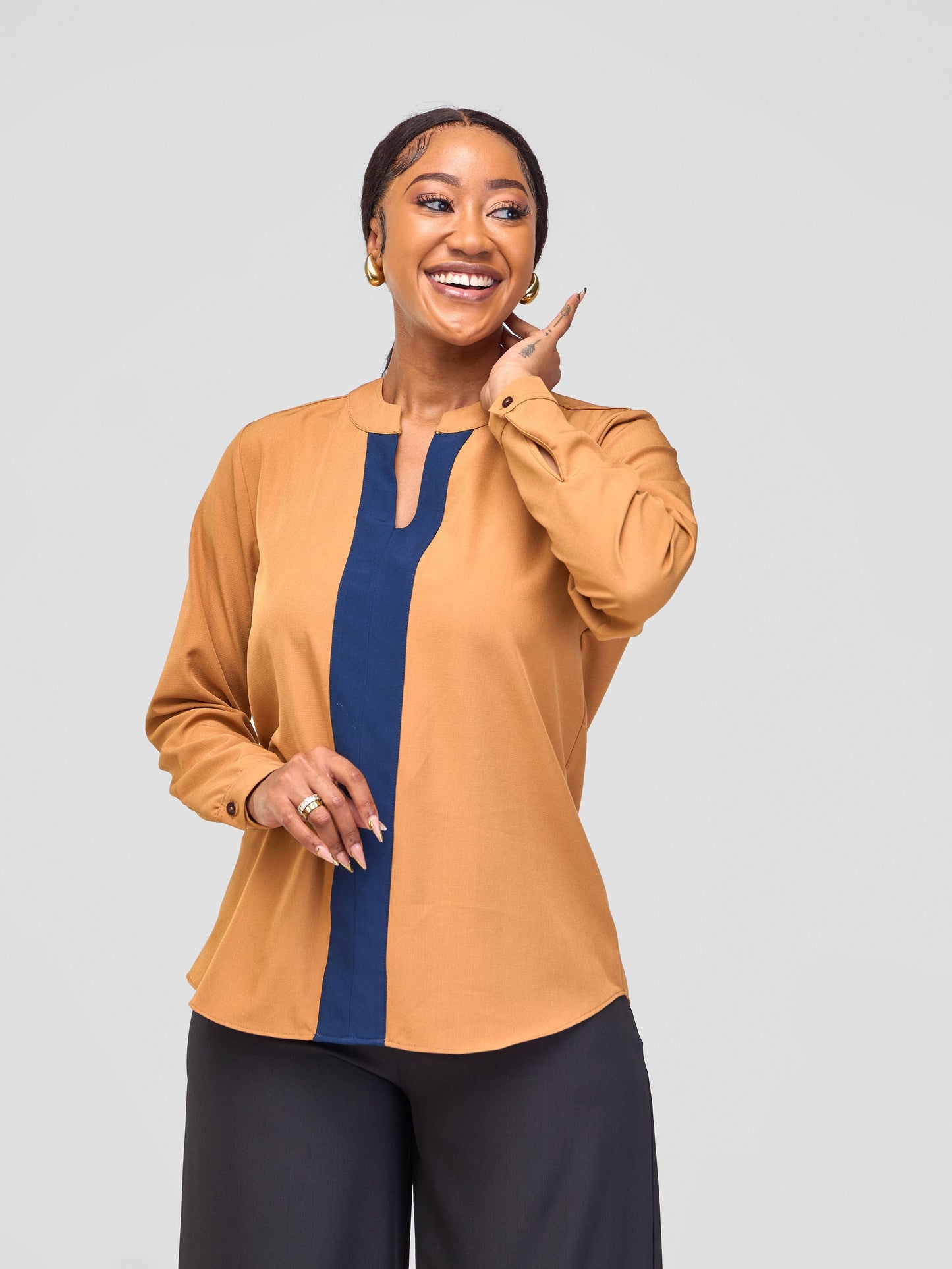Vivo Ajani Mandarin V-Neck Collar Top - Gold / Navy Blue