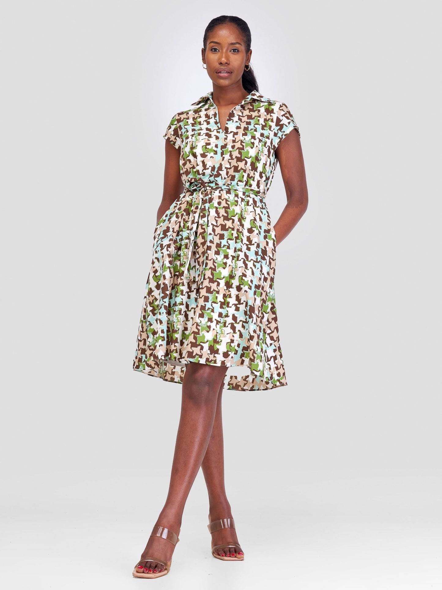 Vivo Zuri Cap Sleeve Knee Length Dress - Green / Brown Abstract Print