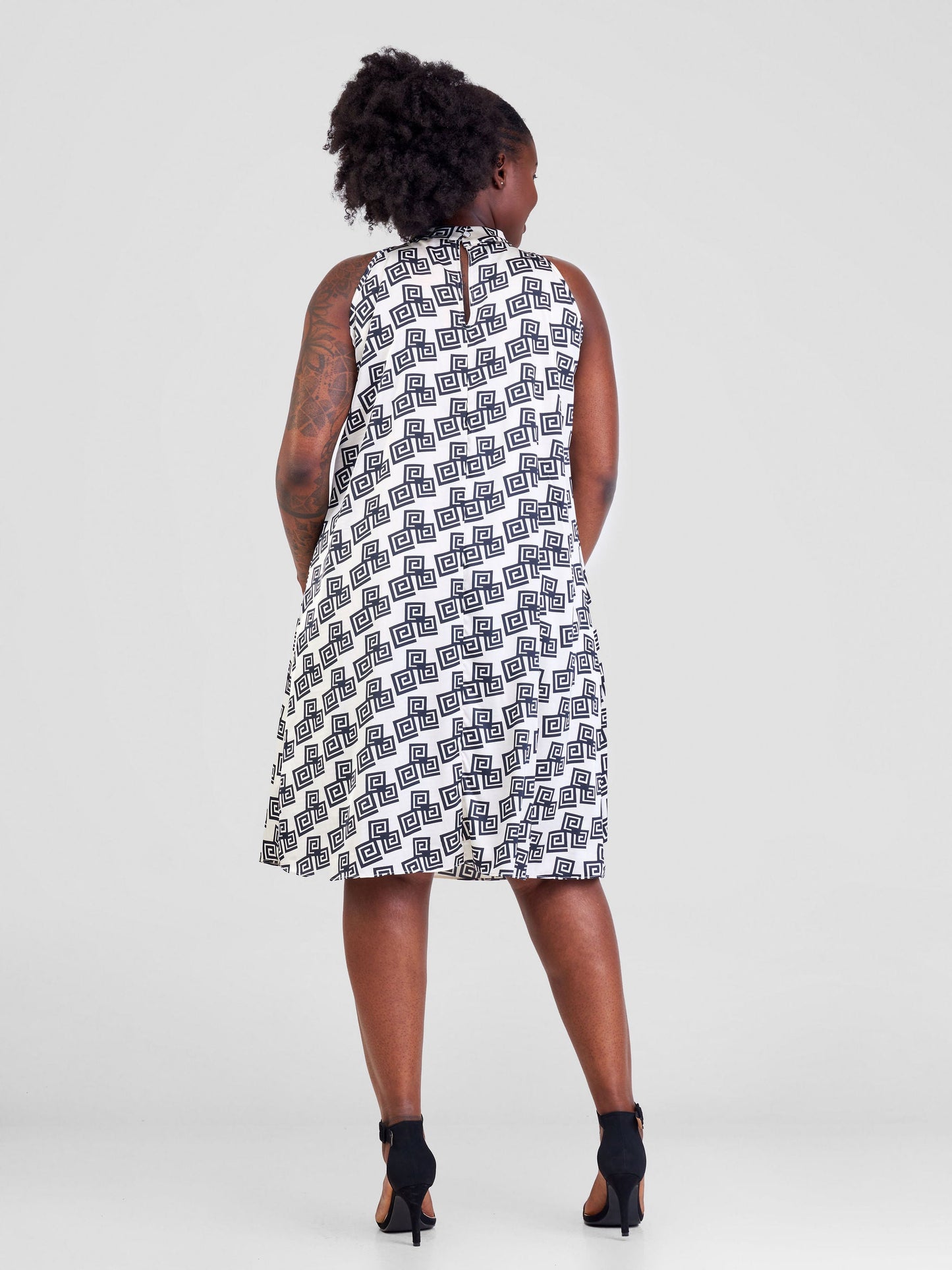 Vivo Jamila Halter Neck Knee Length Dress - Cream / Black Geometric Print