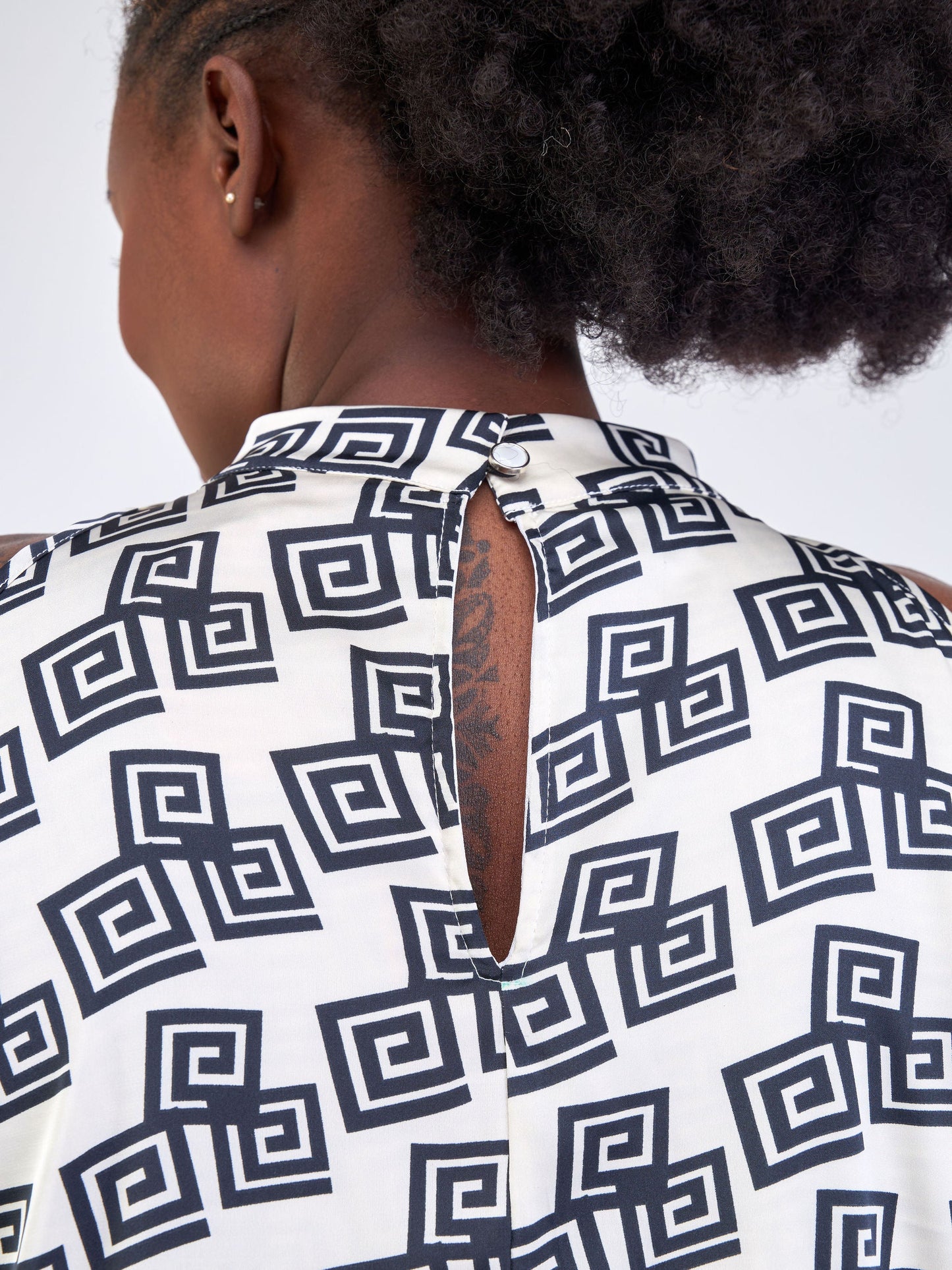 Vivo Jamila Halter Neck Knee Length Dress - Cream / Black Geometric Print