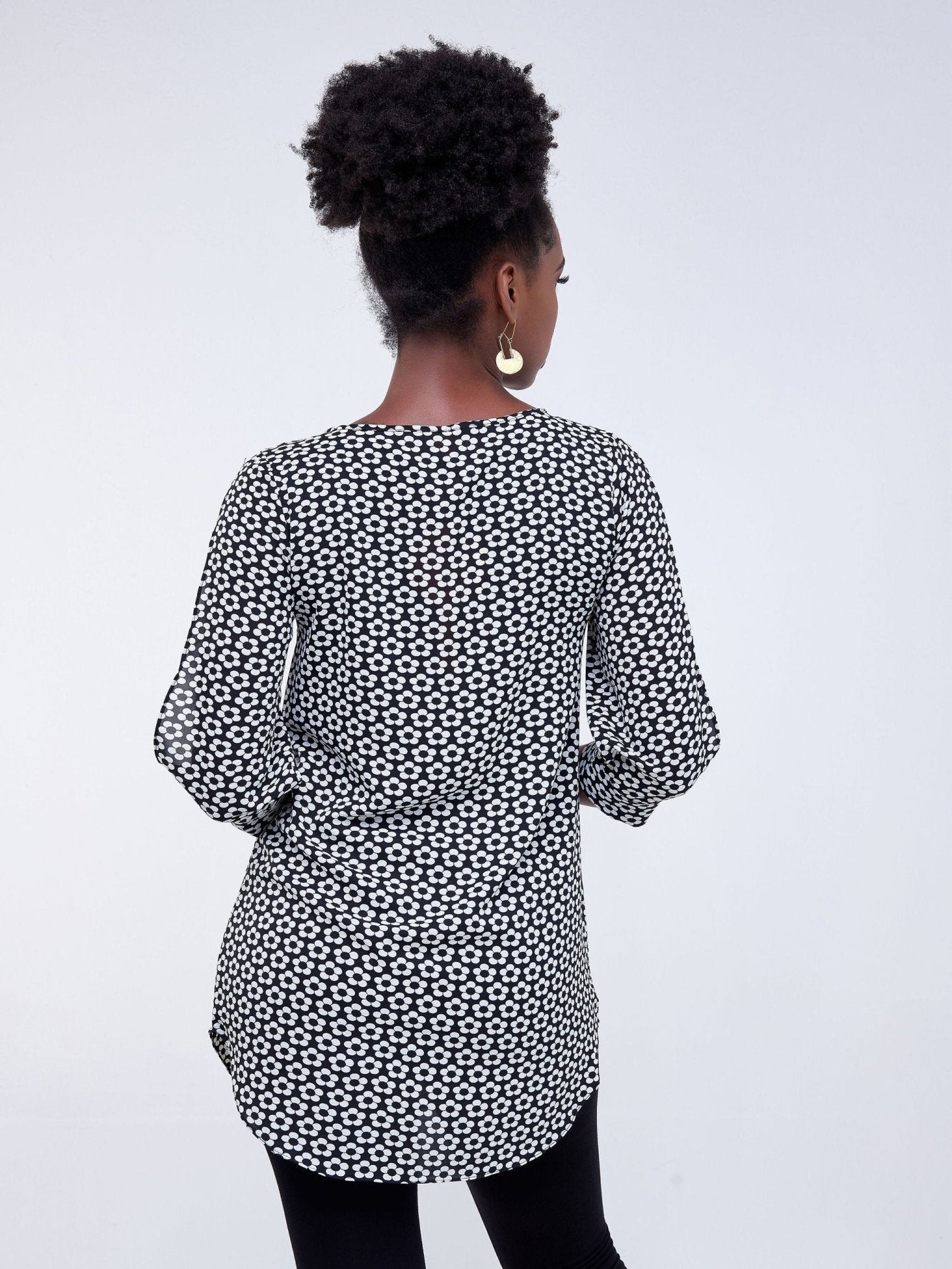 Vivo Jasiri 3/4 Slit Sleeve Tunic Top - Black / White Floral Print - Shop Zetu Kenya